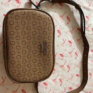 Guess fanny pack